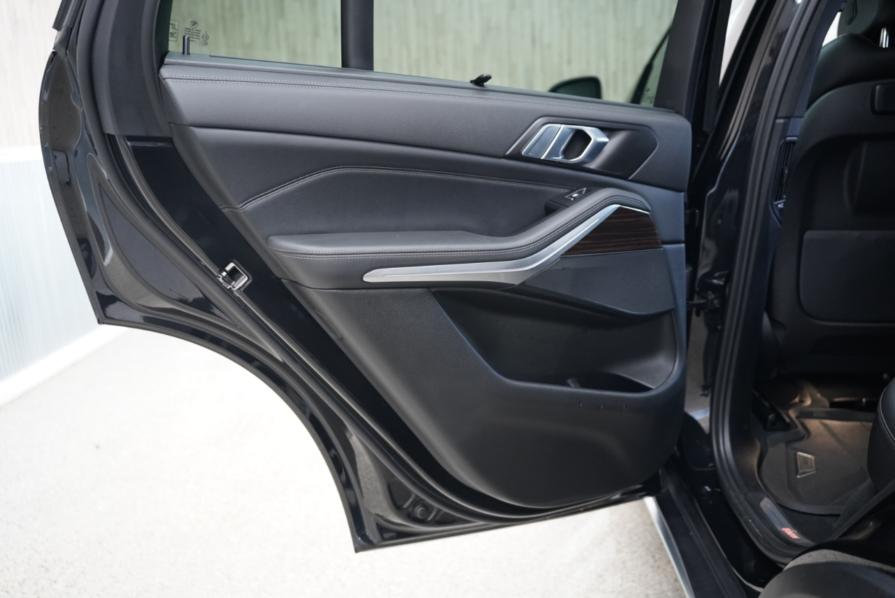 BMW X5 xDrive40i Sports Activity Vehicle 2023