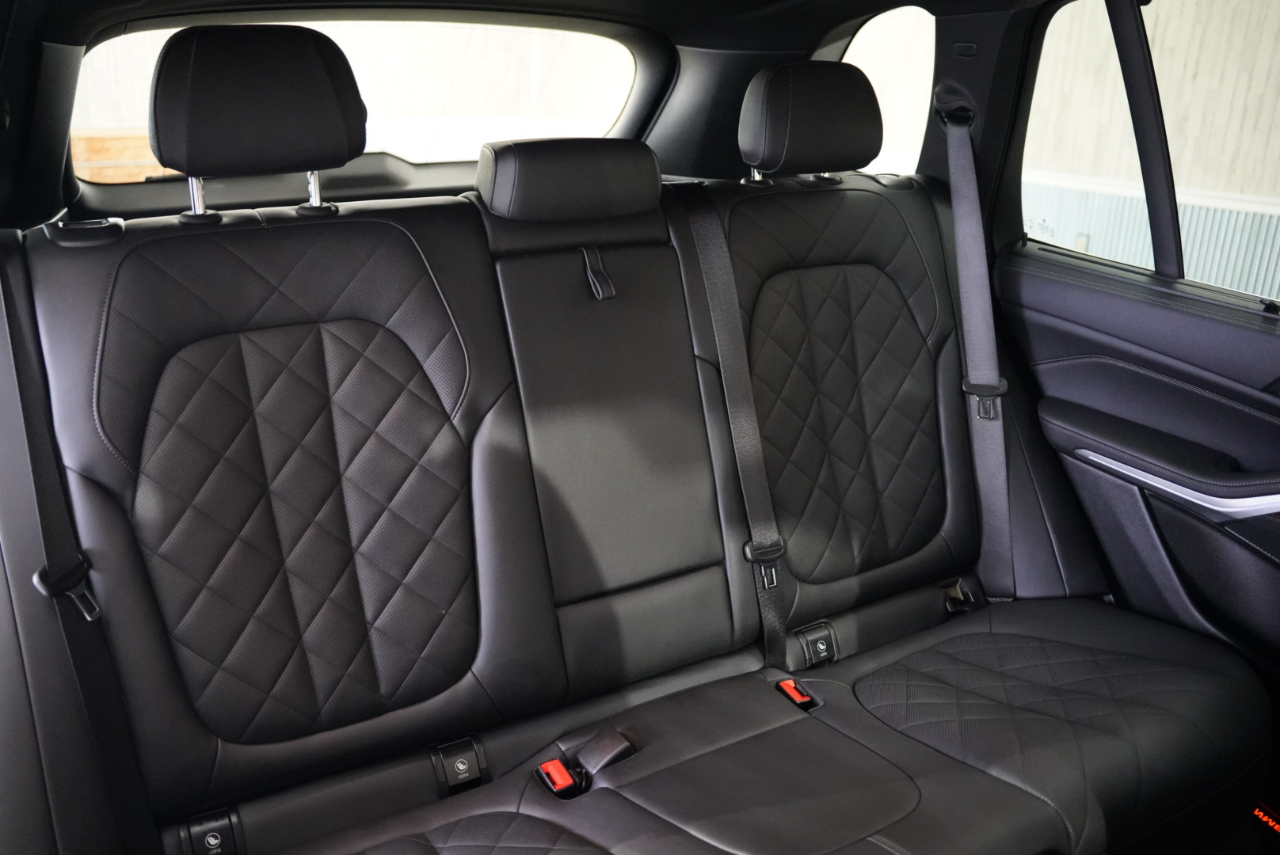 BMW X5 xDrive40i Sports Activity Vehicle 2023