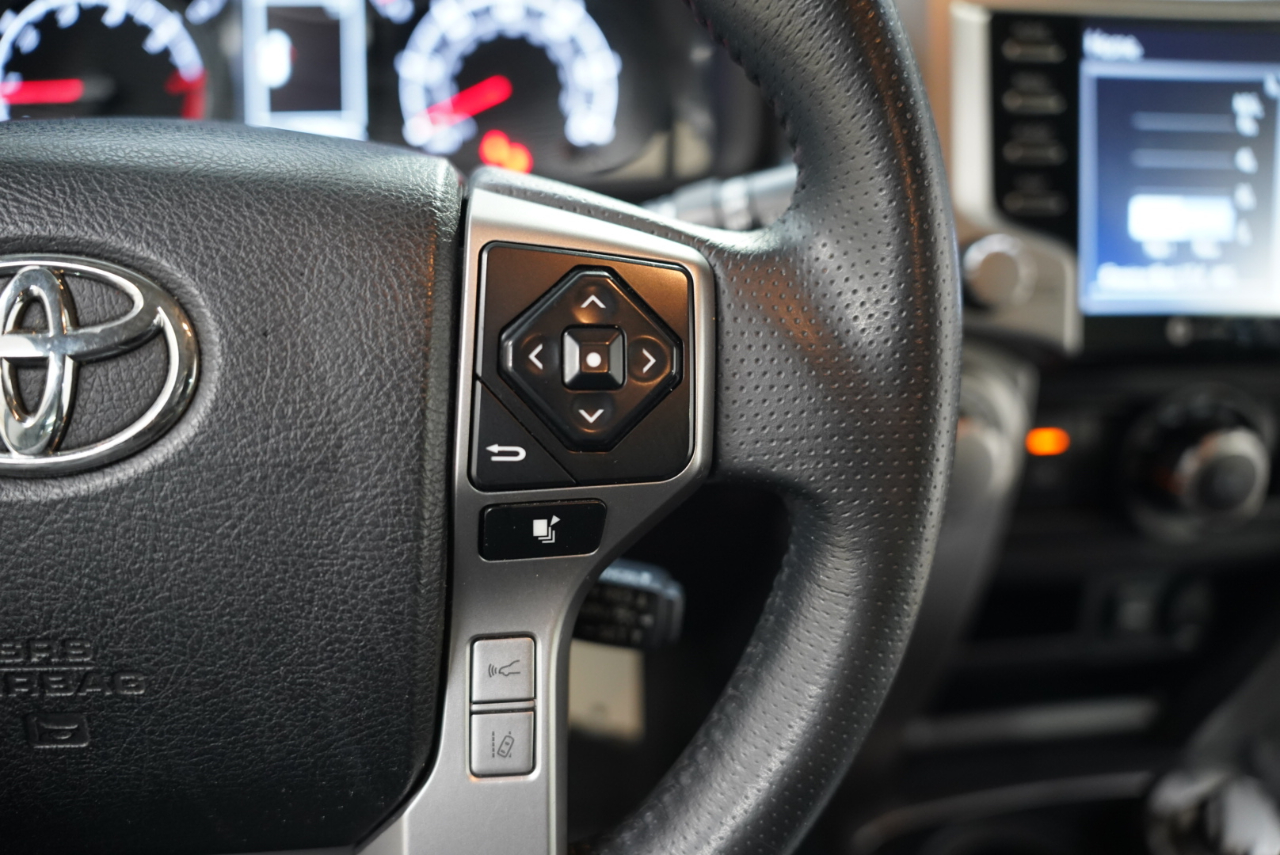 Toyota 4Runner SR5 4WD 2021