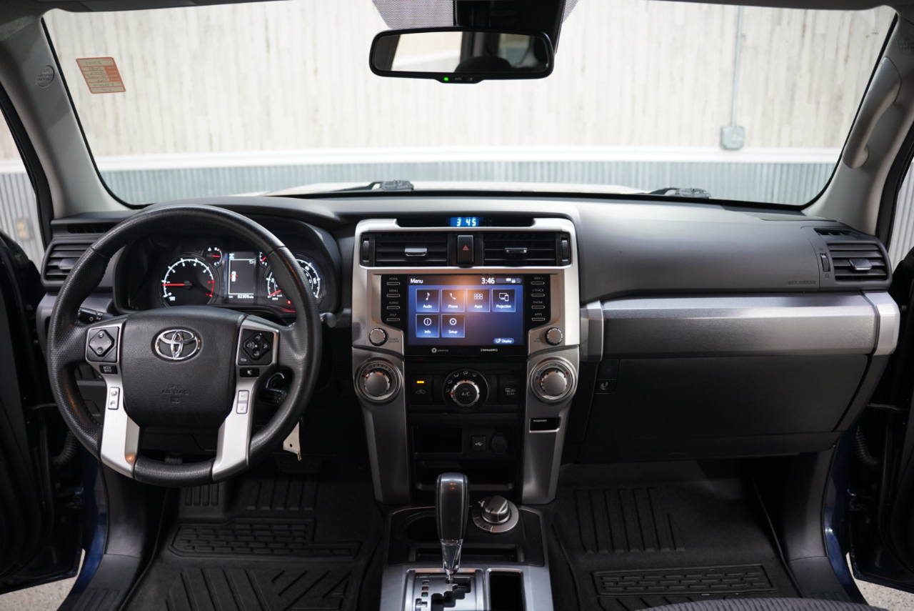 Toyota 4Runner SR5 4WD 2021