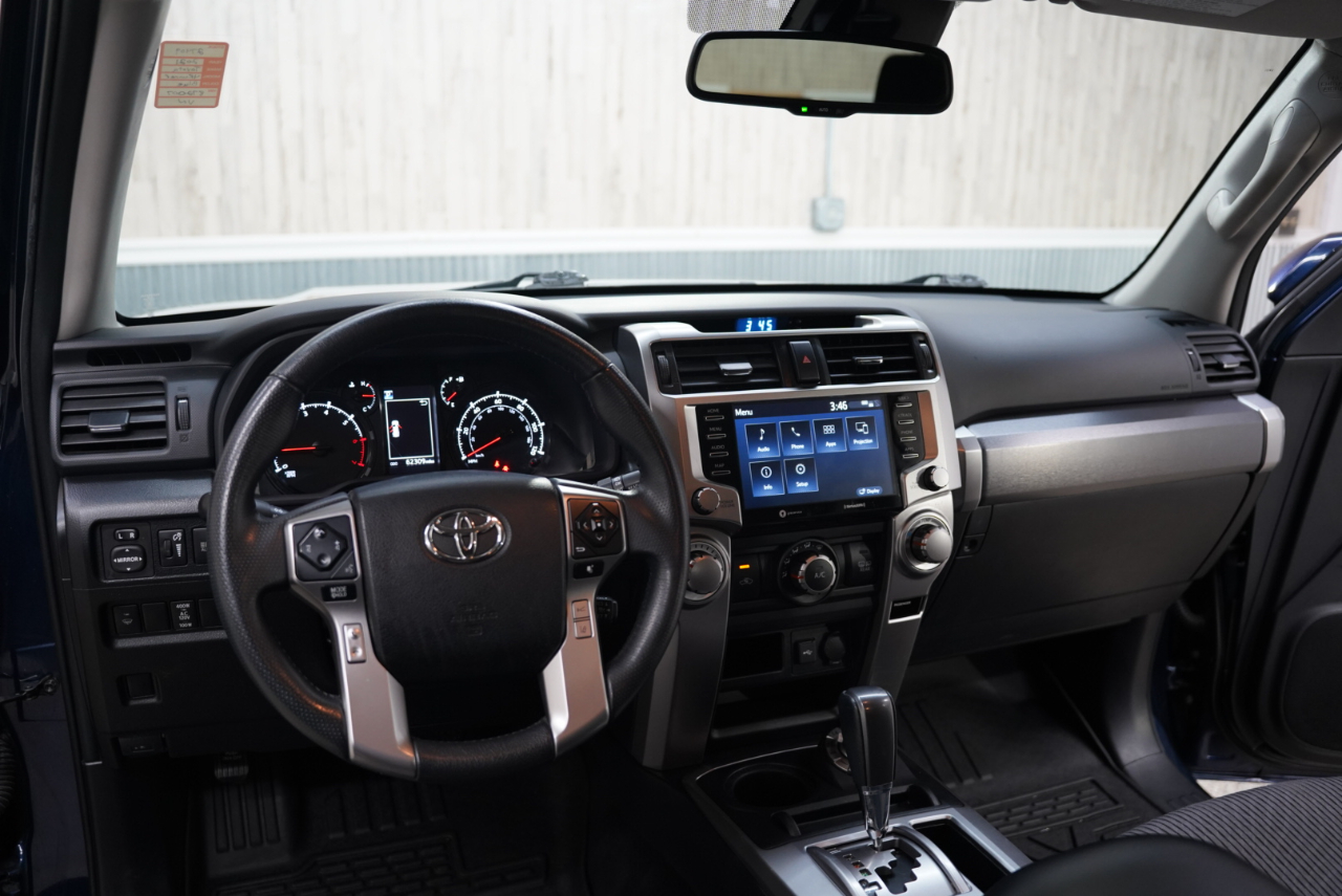 Toyota 4Runner SR5 4WD 2021