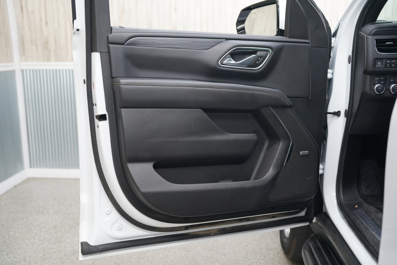 GMC Yukon XL 4WD 4dr SLT 2024