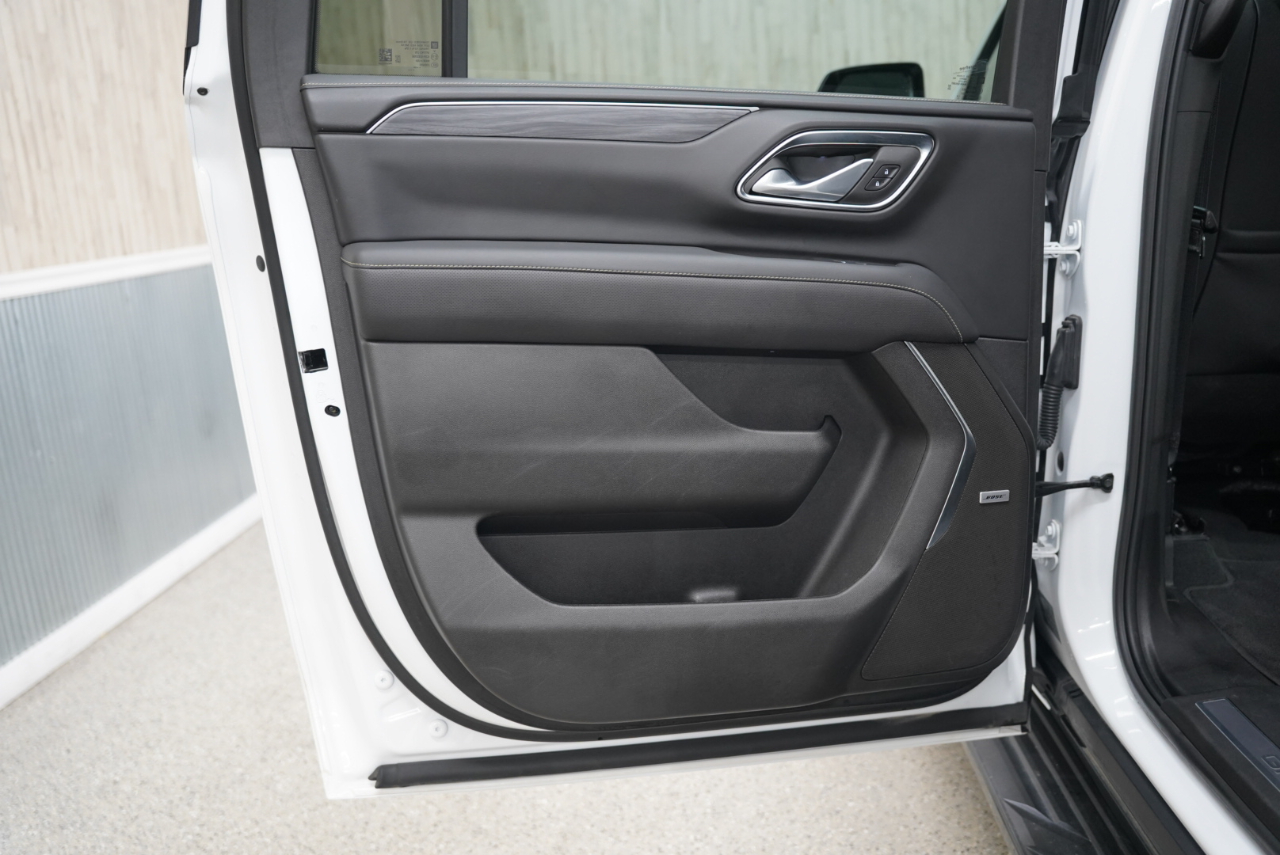 GMC Yukon XL 4WD 4dr SLT 2024