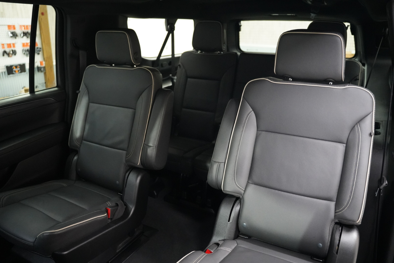 GMC Yukon XL 4WD 4dr SLT 2024