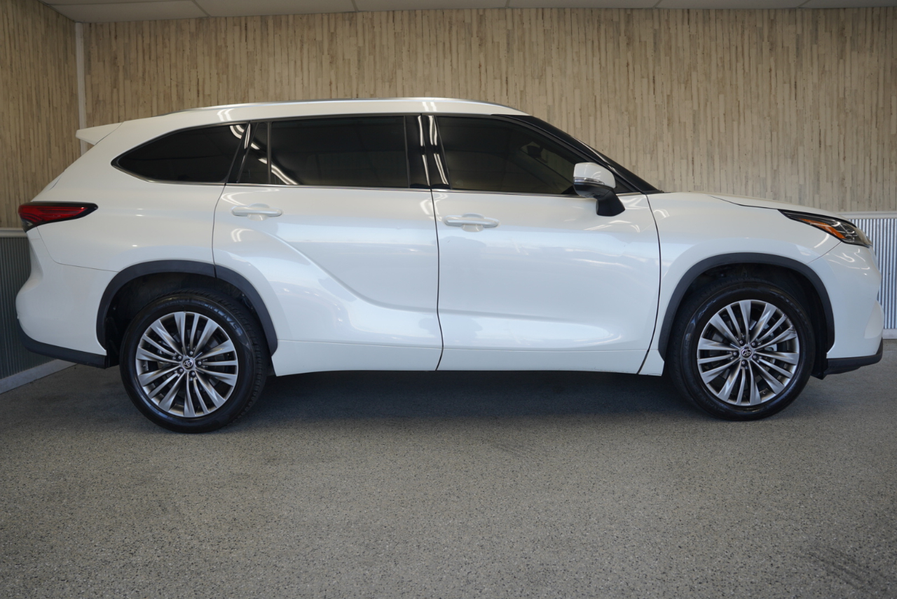 Toyota Highlander Platinum FWD (Natl) 2021