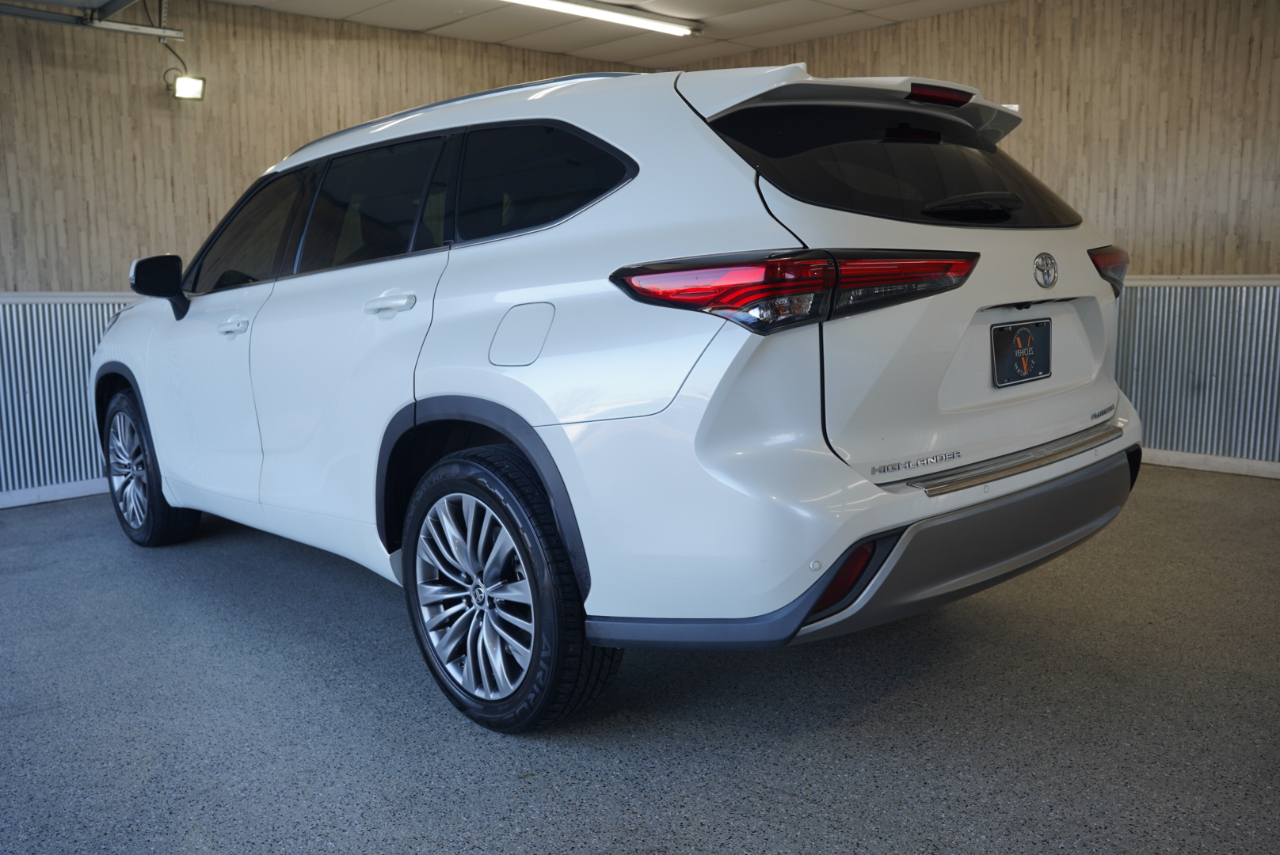 Toyota Highlander Platinum FWD (Natl) 2021