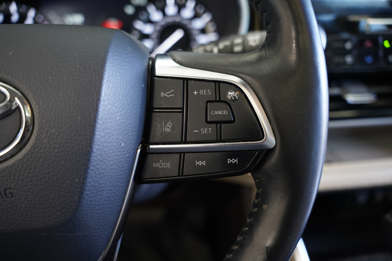 Toyota Highlander Platinum FWD (Natl) 2021