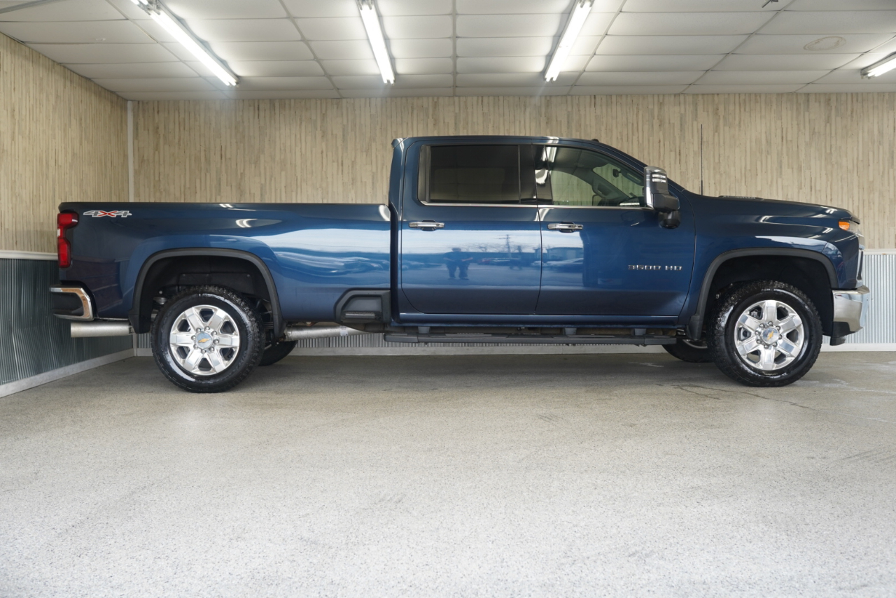 Chevrolet Silverado 3500HD 4WD Crew Cab 172" LTZ 2022