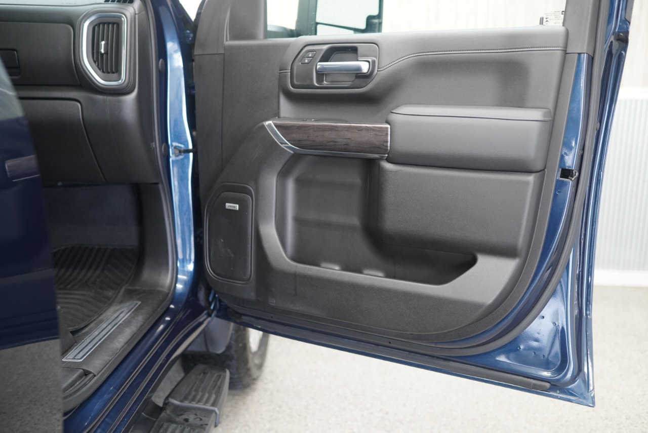 Chevrolet Silverado 3500HD 4WD Crew Cab 172" LTZ 2022