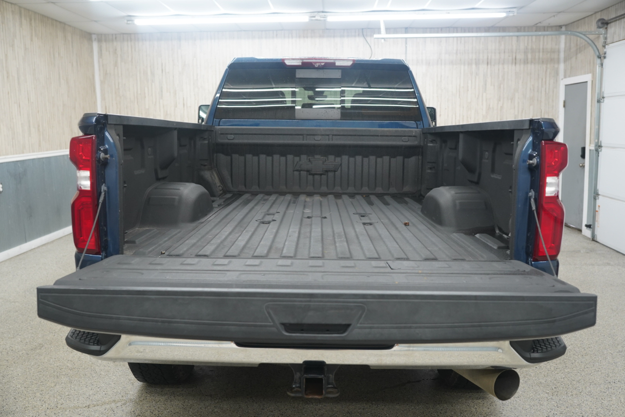 Chevrolet Silverado 3500HD 4WD Crew Cab 172" LTZ 2022