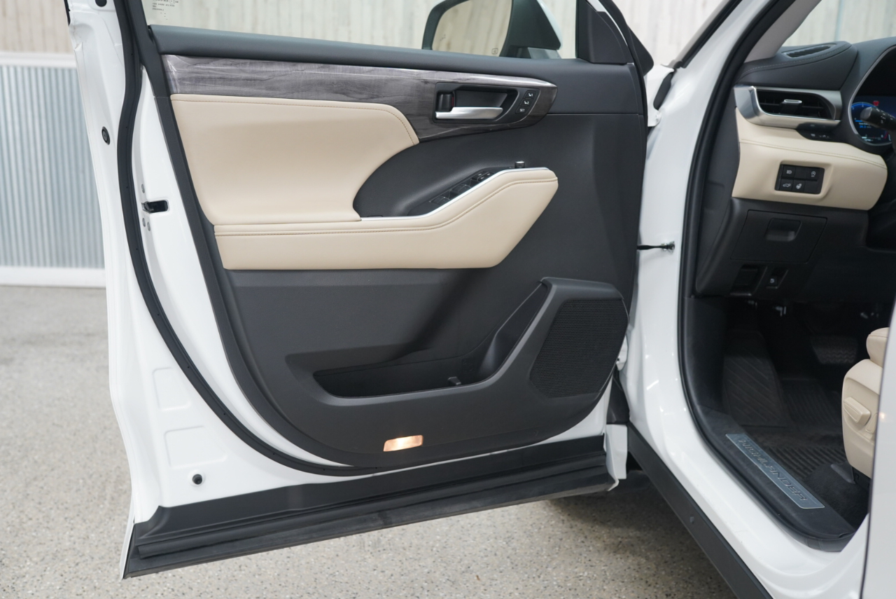 Toyota Highlander Limited AWD 2023