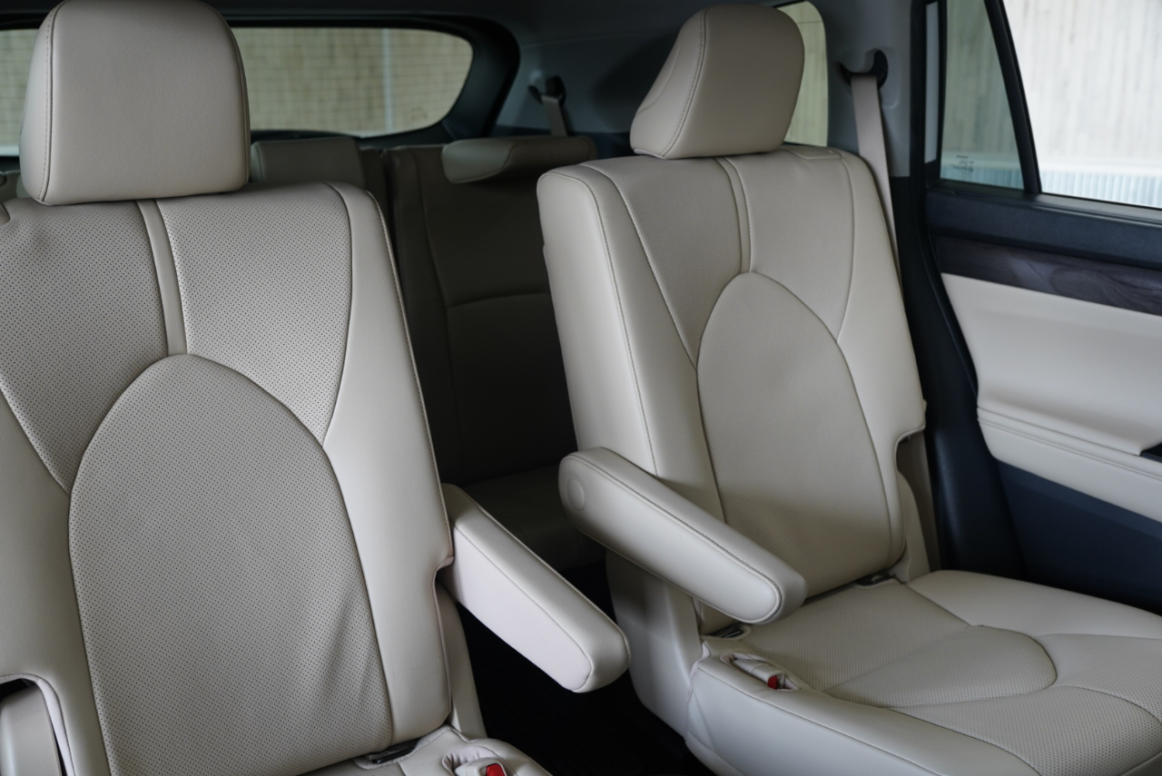 Toyota Highlander Limited AWD 2023