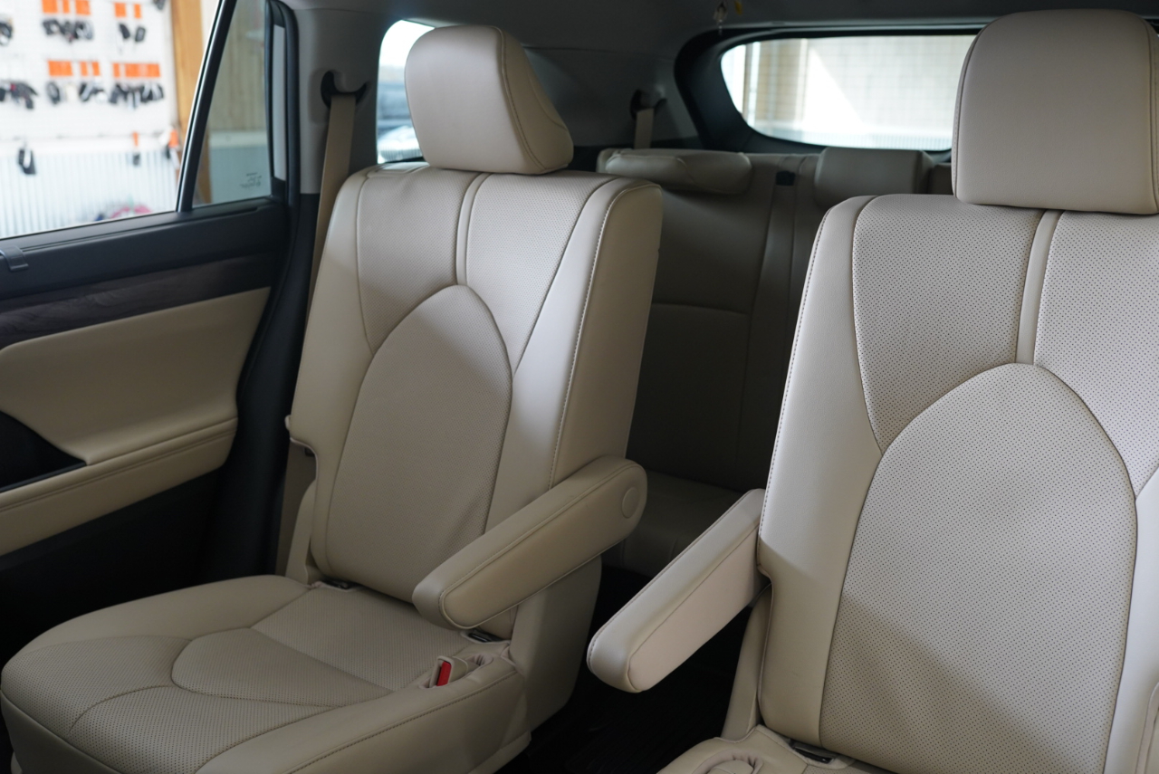 Toyota Highlander Limited AWD 2023