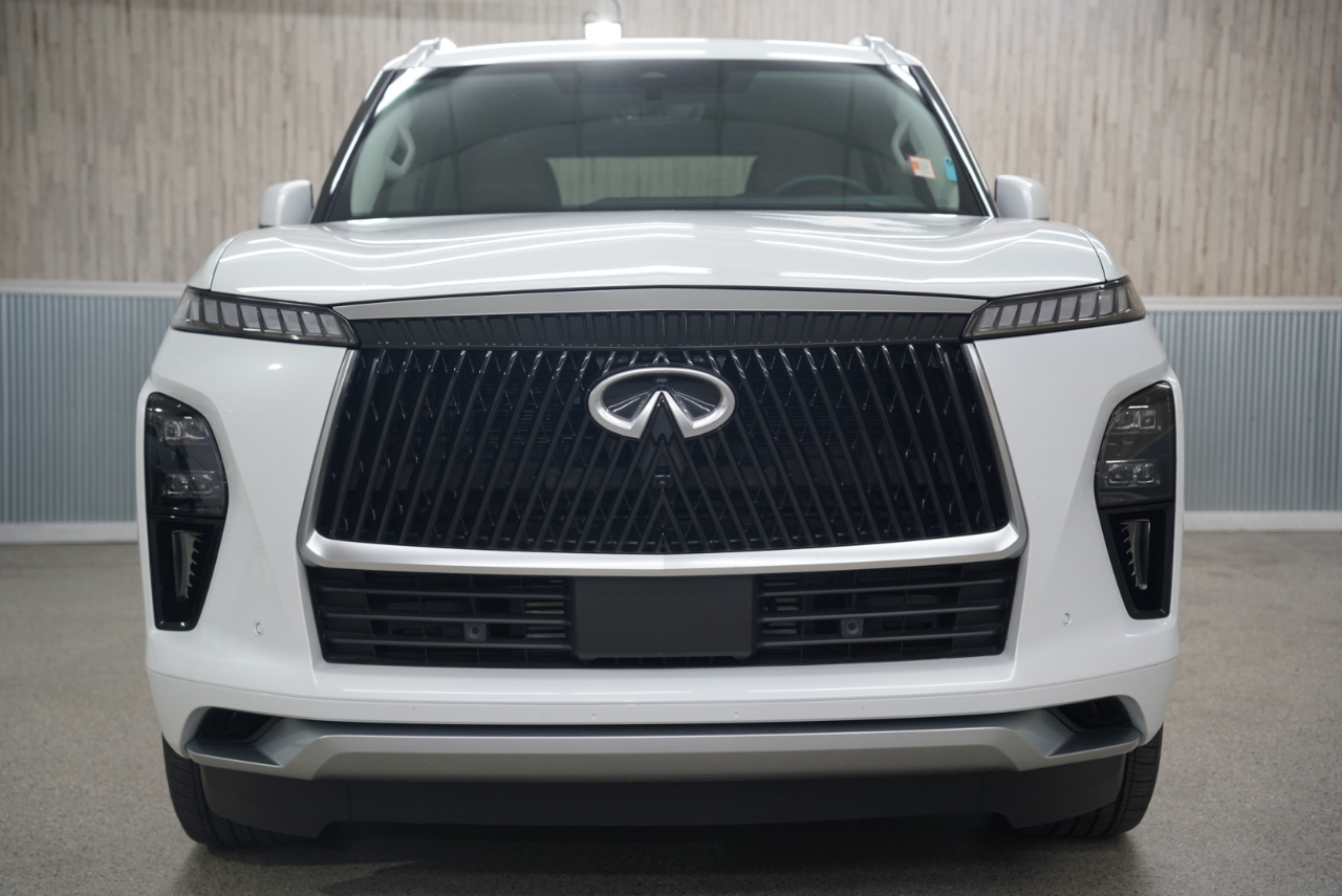 Infiniti QX80 LUXE AWD 2025