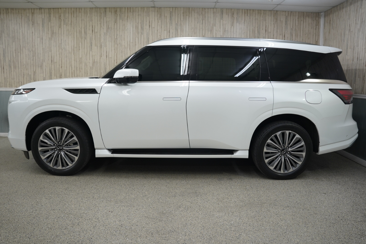 Infiniti QX80 LUXE AWD 2025