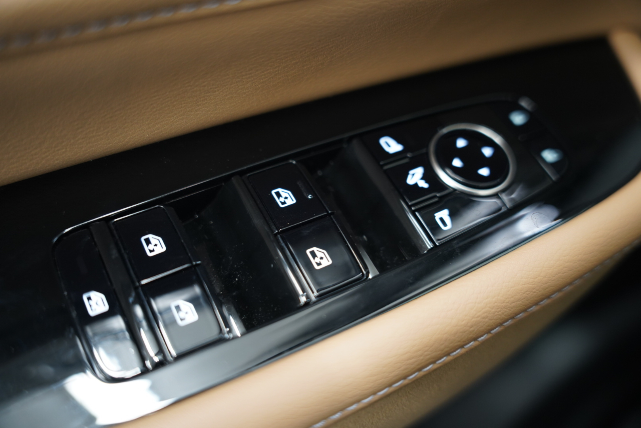 Infiniti QX80 LUXE AWD 2025