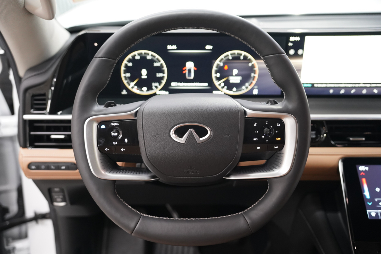 Infiniti QX80 LUXE AWD 2025