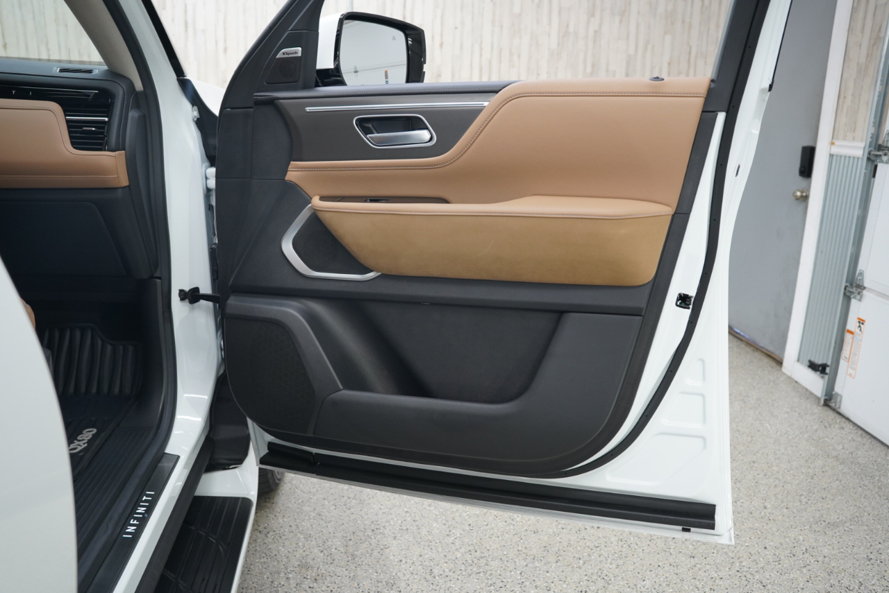 Infiniti QX80 LUXE AWD 2025