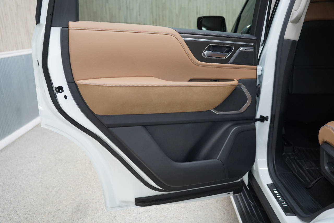 Infiniti QX80 LUXE AWD 2025