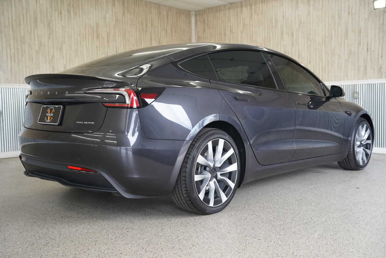 Tesla Model 3 Long Range AWD 2024