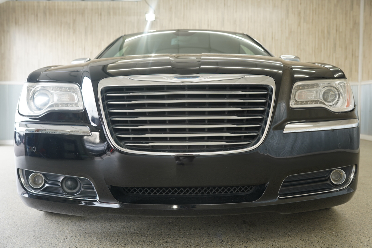 Chrysler 300 4dr Sdn 300C RWD 2014