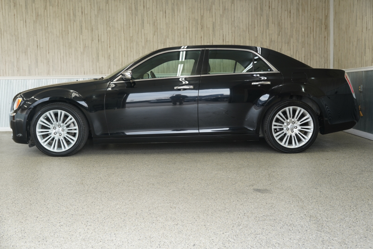Chrysler 300 4dr Sdn 300C RWD 2014