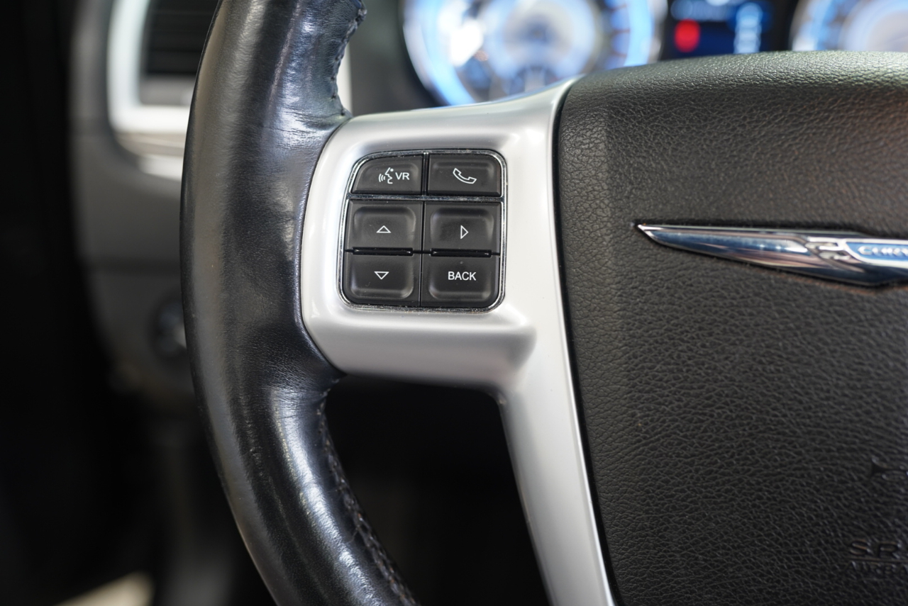 Chrysler 300 4dr Sdn 300C RWD 2014