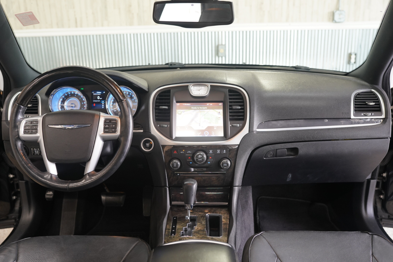 Chrysler 300 4dr Sdn 300C RWD 2014