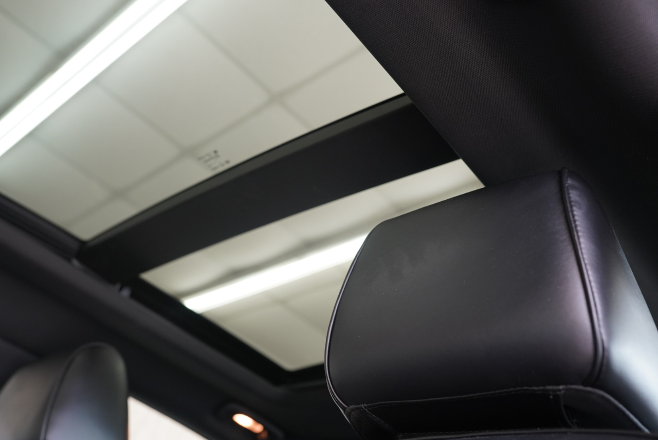 Chrysler 300 4dr Sdn 300C RWD 2014