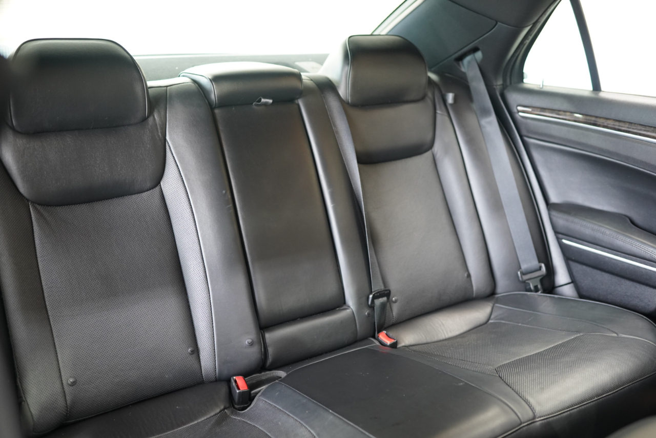 Chrysler 300 4dr Sdn 300C RWD 2014