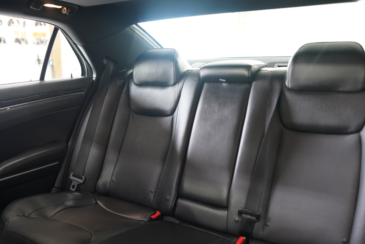 Chrysler 300 4dr Sdn 300C RWD 2014