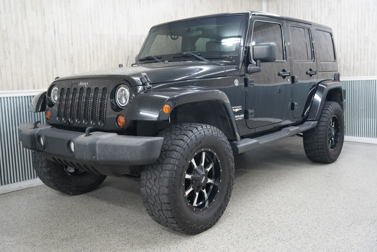 Jeep Wrangler Unlimited 4WD 4dr Sahara 2012