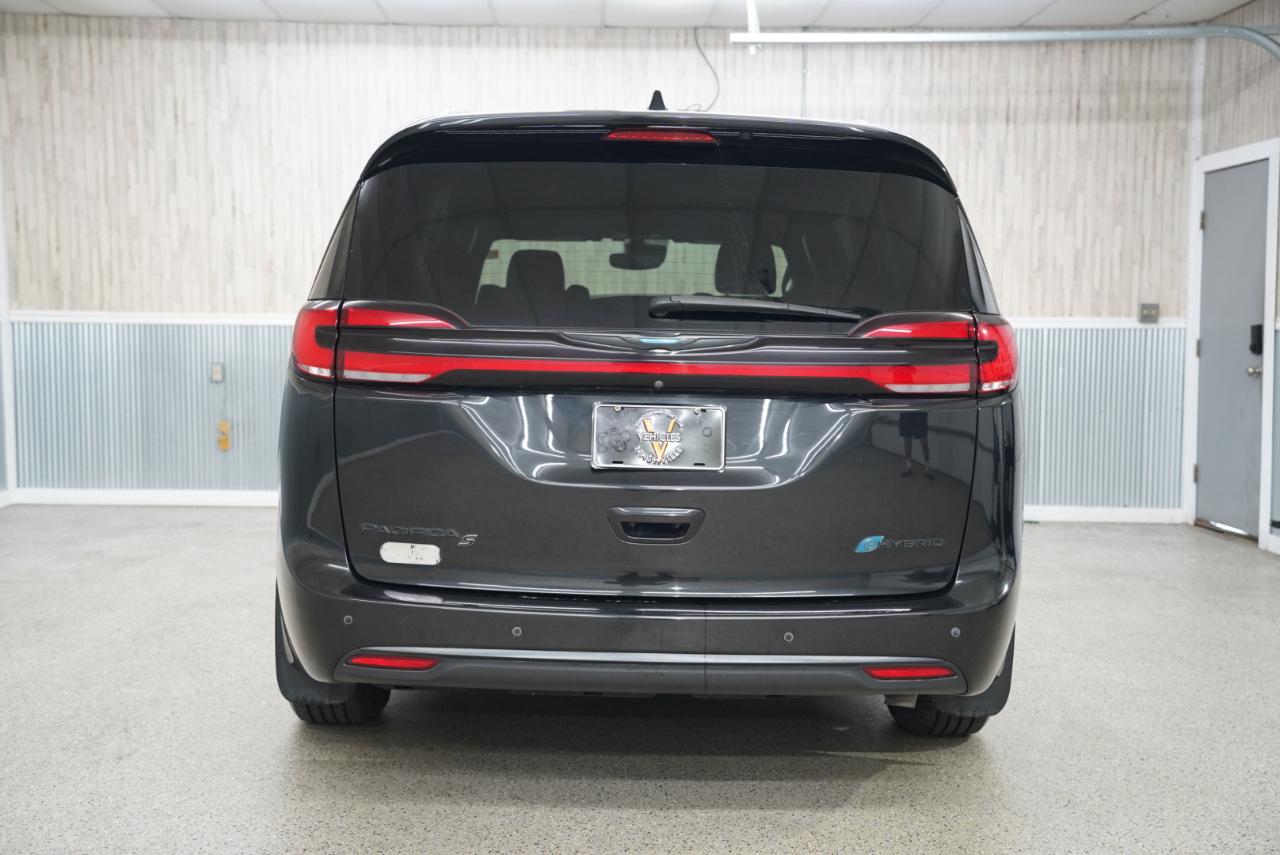 Chrysler Pacifica Hybrid Touring L FWD 2021