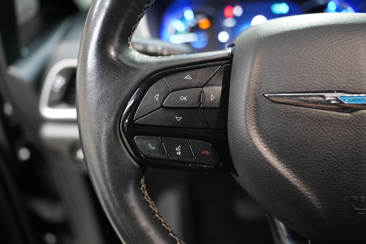 Chrysler Pacifica Hybrid Touring L FWD 2021