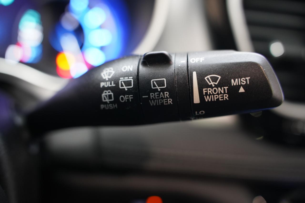 Chrysler Pacifica Hybrid Touring L FWD 2021