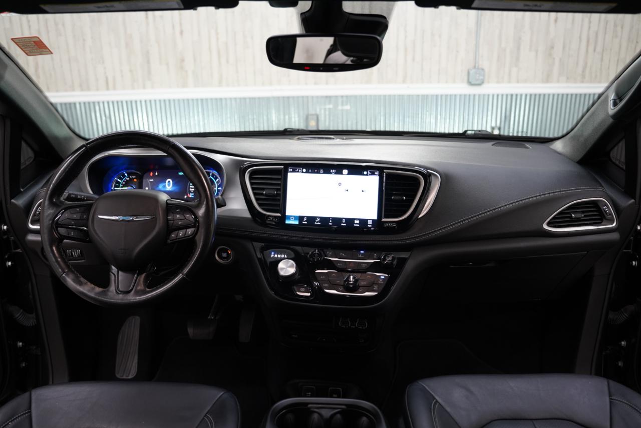 Chrysler Pacifica Hybrid Touring L FWD 2021