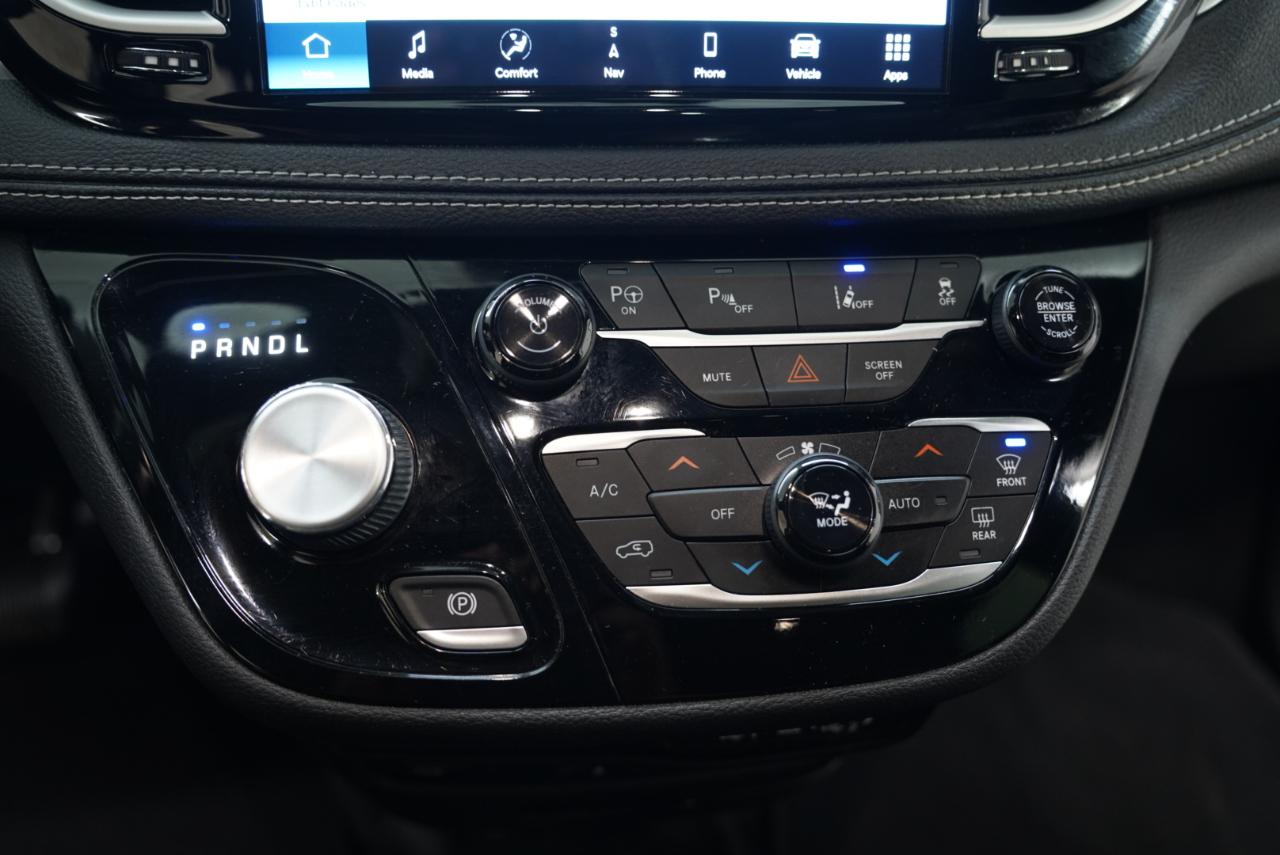 Chrysler Pacifica Hybrid Touring L FWD 2021