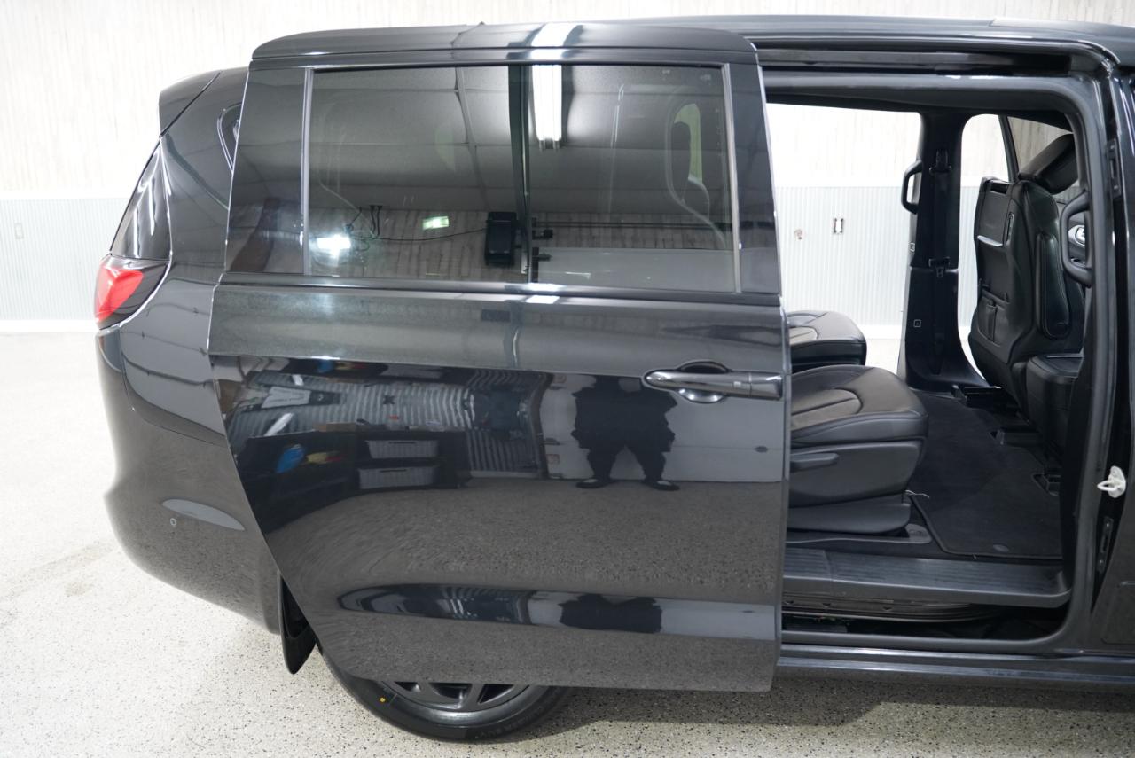 Chrysler Pacifica Hybrid Touring L FWD 2021