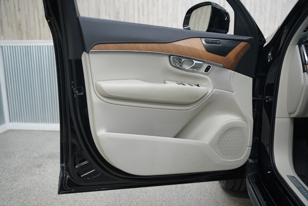 Volvo XC90 T6 AWD Inscription 6 Passenger 2020