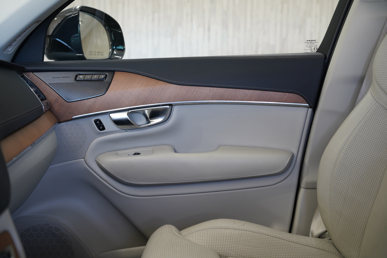 Volvo XC90 T6 AWD Inscription 6 Passenger 2020