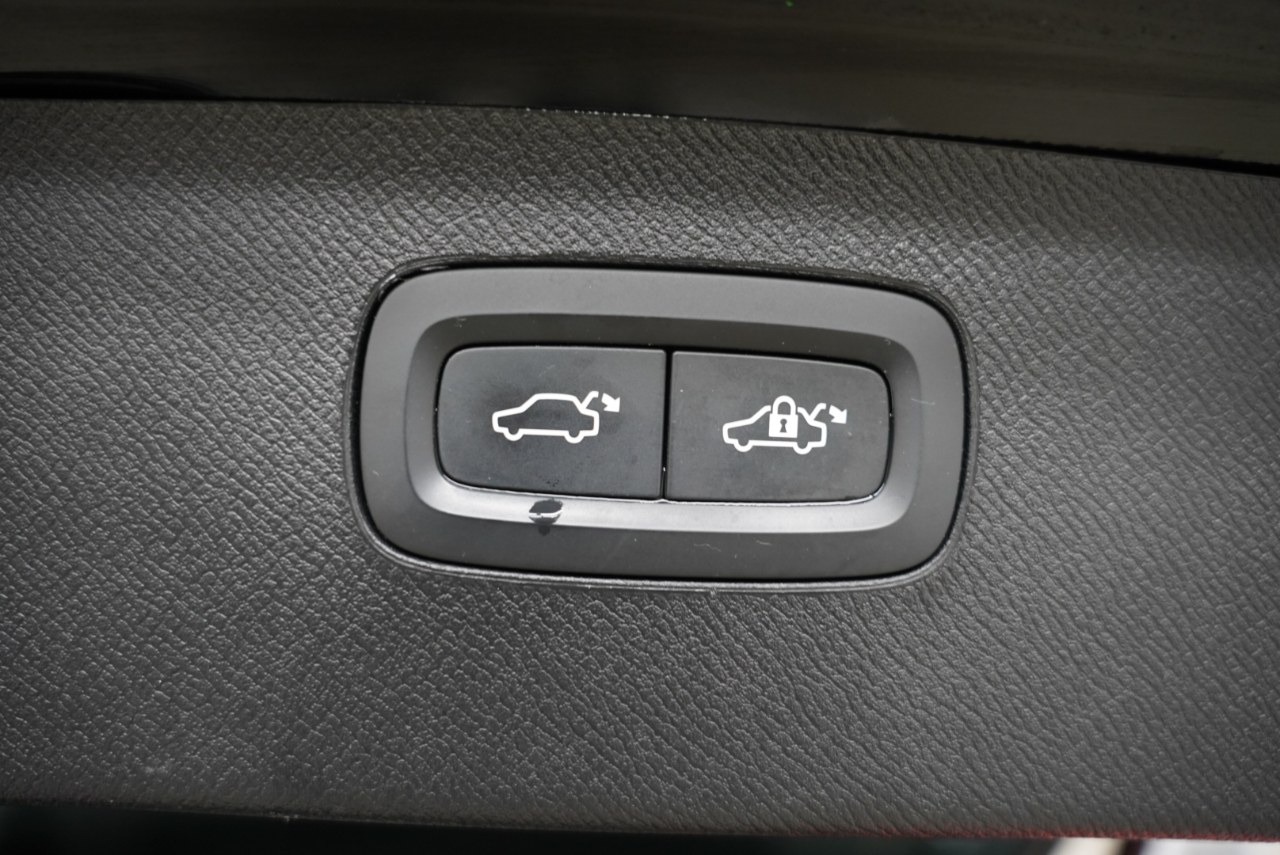 Volvo XC90 T6 AWD Inscription 6 Passenger 2020