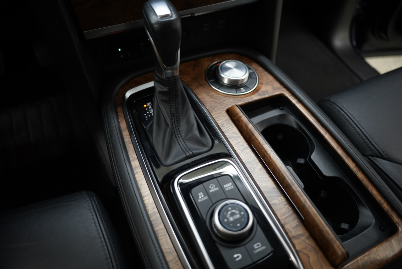 Nissan Armada 4x4 SL 2021