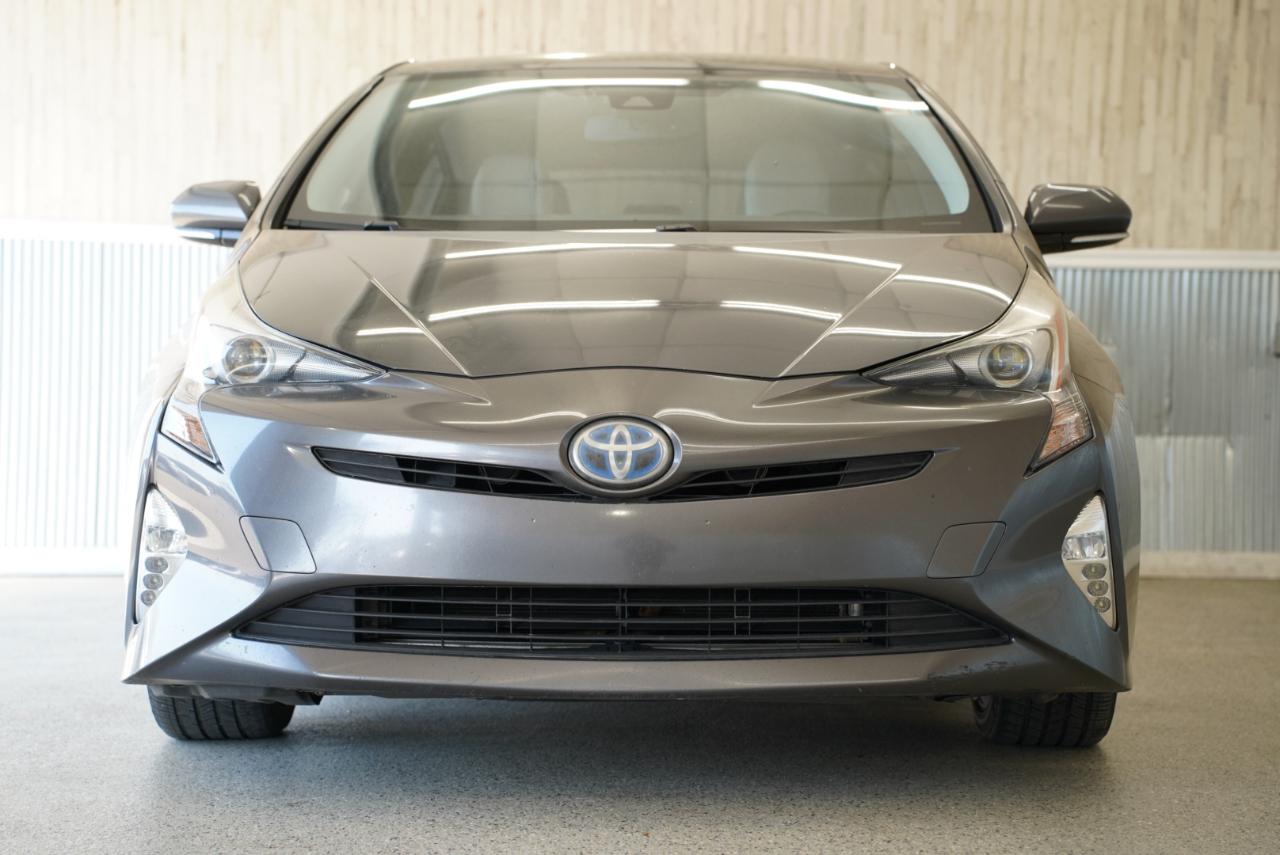 Toyota Prius  2016