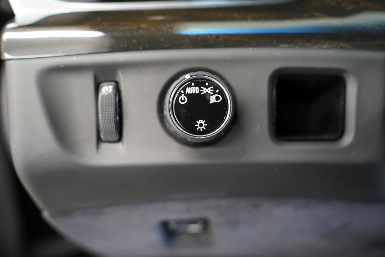 Cadillac Escalade 2WD 4dr Platinum 2018