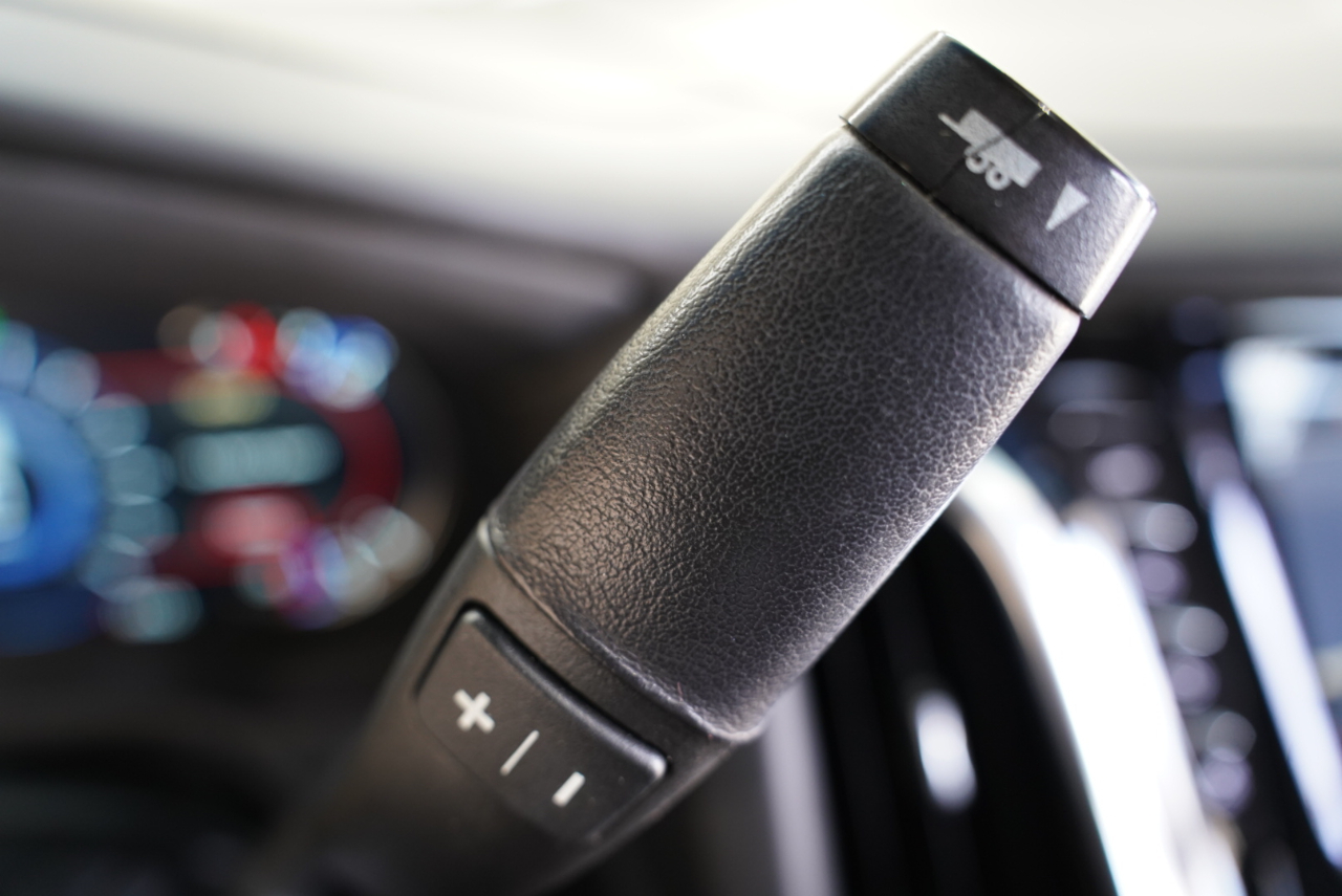 Cadillac Escalade 2WD 4dr Platinum 2018