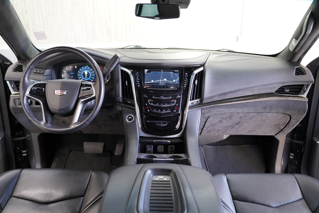 Cadillac Escalade 2WD 4dr Platinum 2018