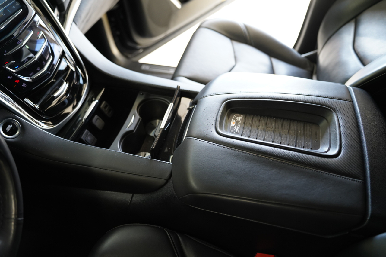 Cadillac Escalade 2WD 4dr Platinum 2018