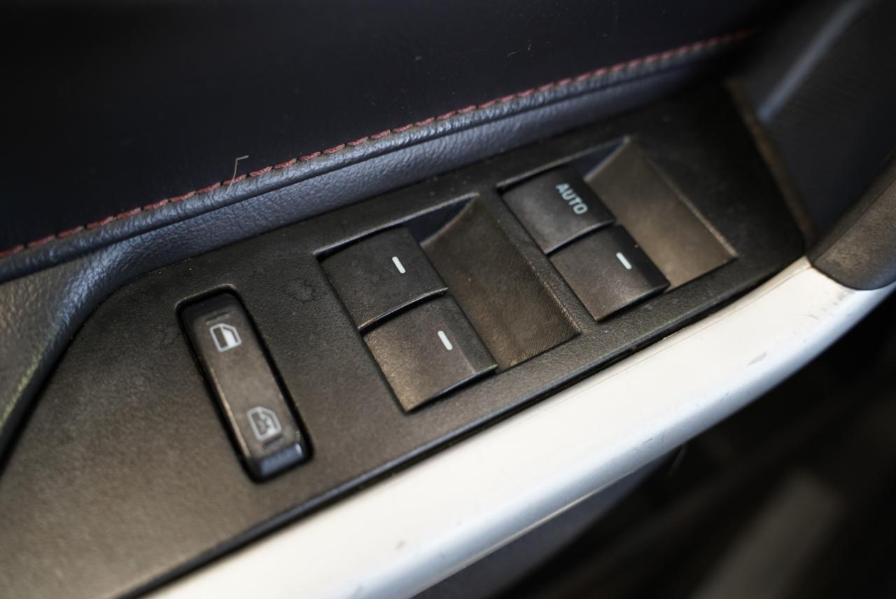 Ford Edge 4dr Limited FWD 2012