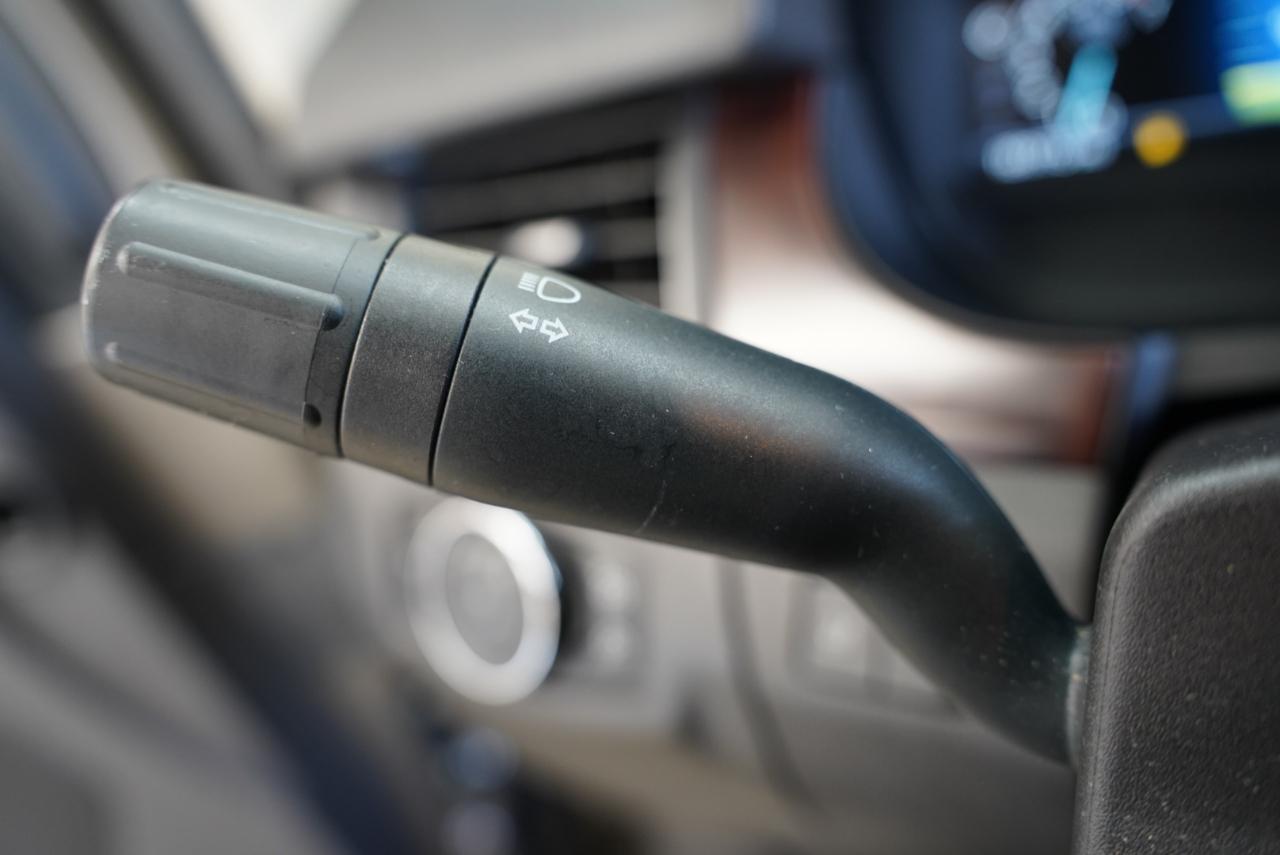 Ford Edge 4dr Limited FWD 2012