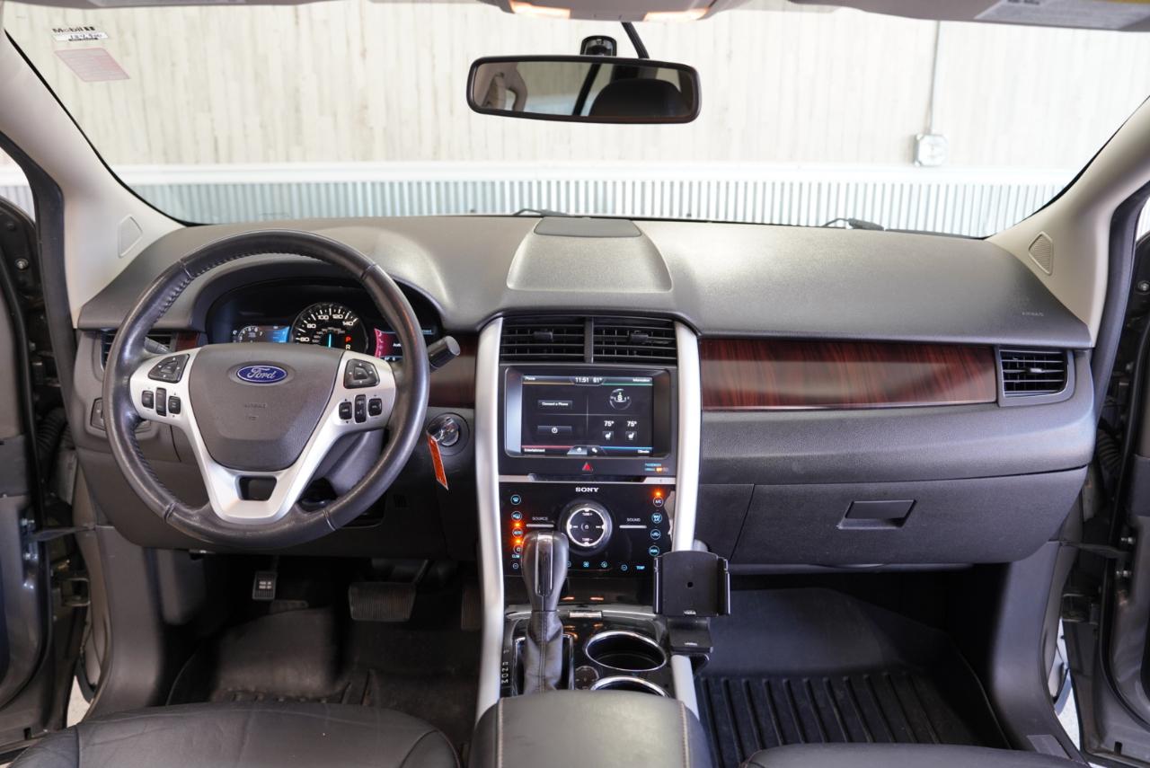 Ford Edge 4dr Limited FWD 2012